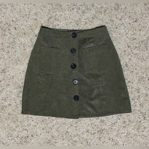 WDIRARA Women's Mid Waist Corduroy A-line Slim fit Button Casual Mini Skirt, XS.